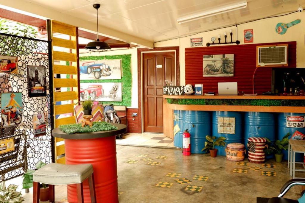 Tropical Breeze Hostel Cebu - Cebu Center Exterior foto